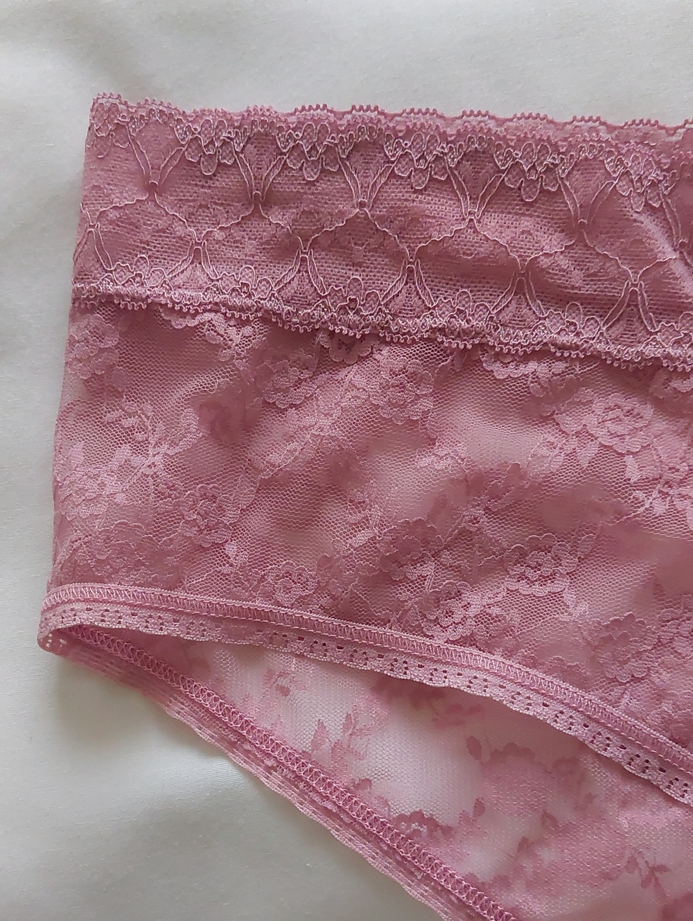NWOT Jessica Pink Floral Lace Hipster Panty